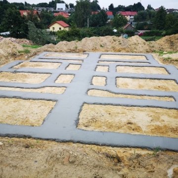 Rozpoczęliśmy prace przy fundamentach na Jesionowej.