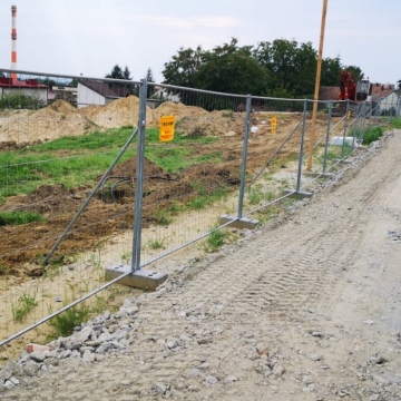 Utwardzenie ul. Jesionowej i wykonanie podjazdów.