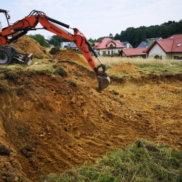 Prace ziemne na Jesionowym rozpoczęte!
